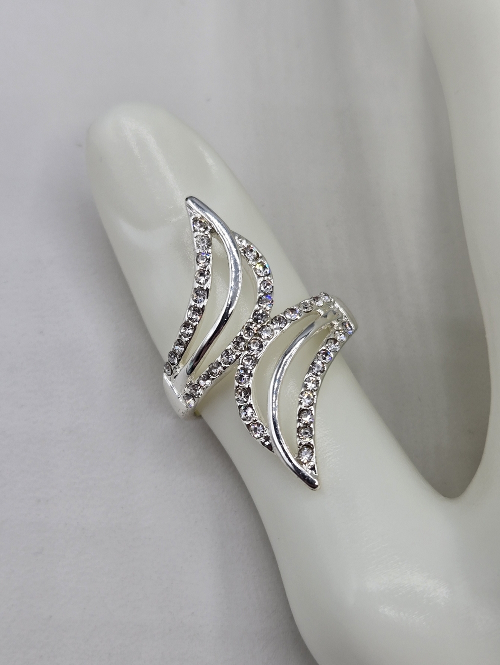 Swarovski Crystal Elements Silver Ring Open Wave Design Size 9 Prom Wedding